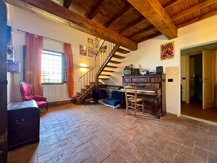 Immagine 13 di Casa colonica in vendita  a Santa Croce Sull'arno