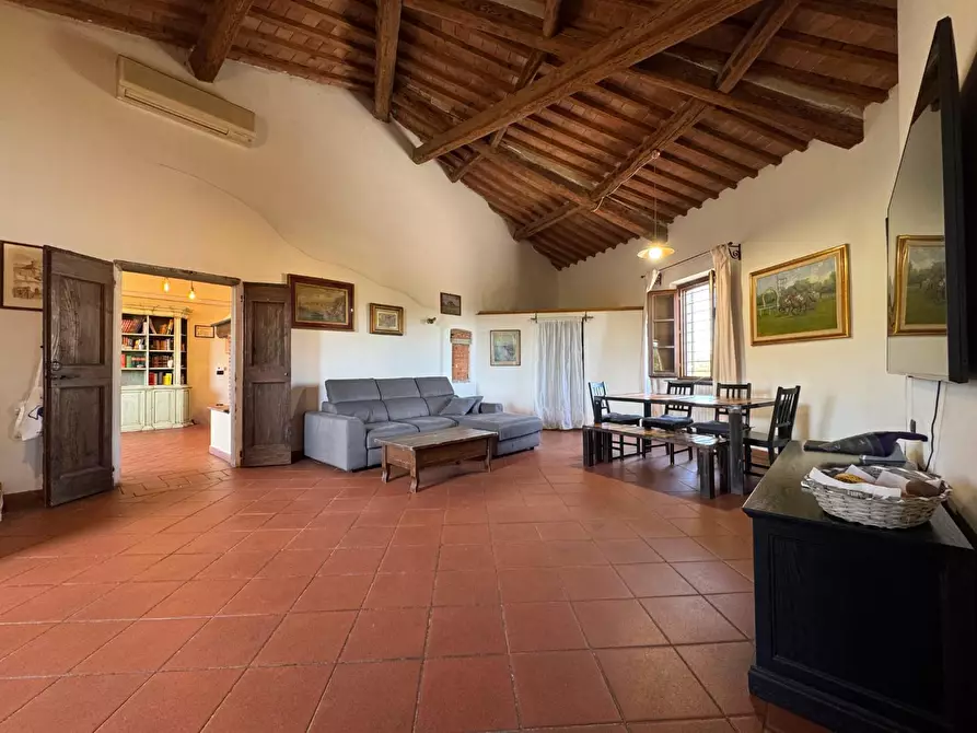 Immagine 8 di Casa colonica in vendita  a Santa Croce Sull'arno