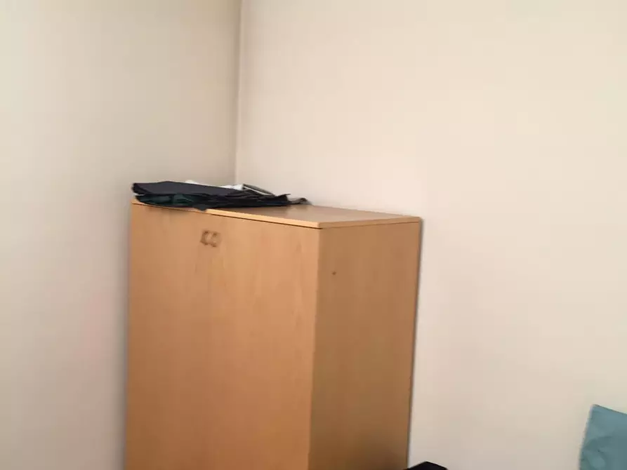 Immagine 40 di Negozio in vendita  a Valenza