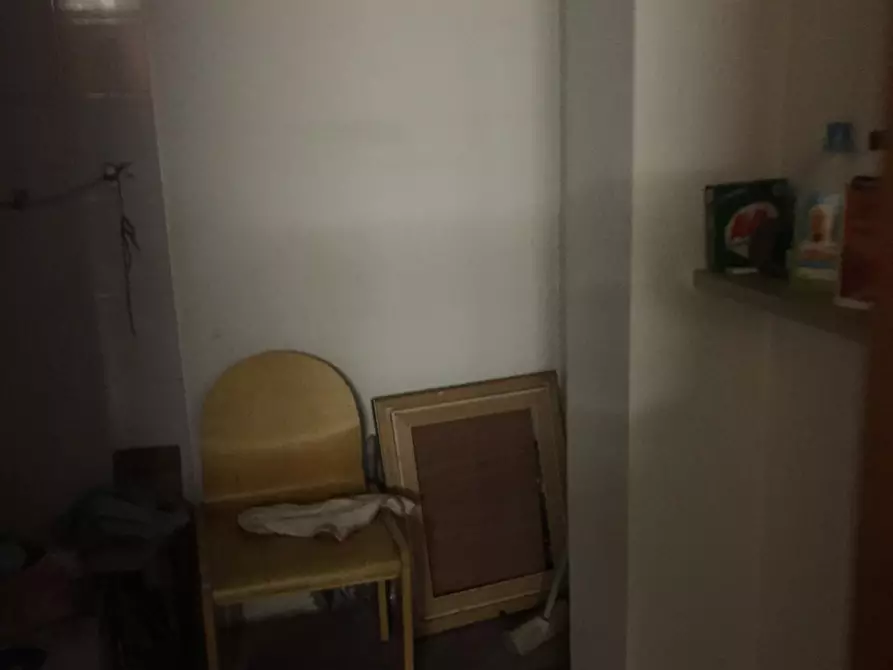 Immagine 19 di Negozio in vendita  a Valenza