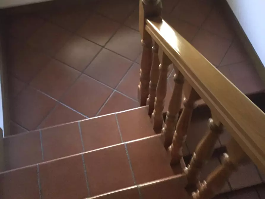 Immagine 9 di Negozio in vendita  a Valenza