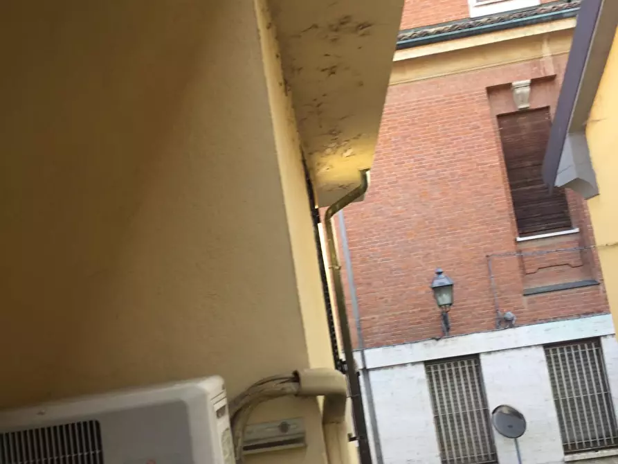 Immagine 54 di Negozio in vendita  a Valenza