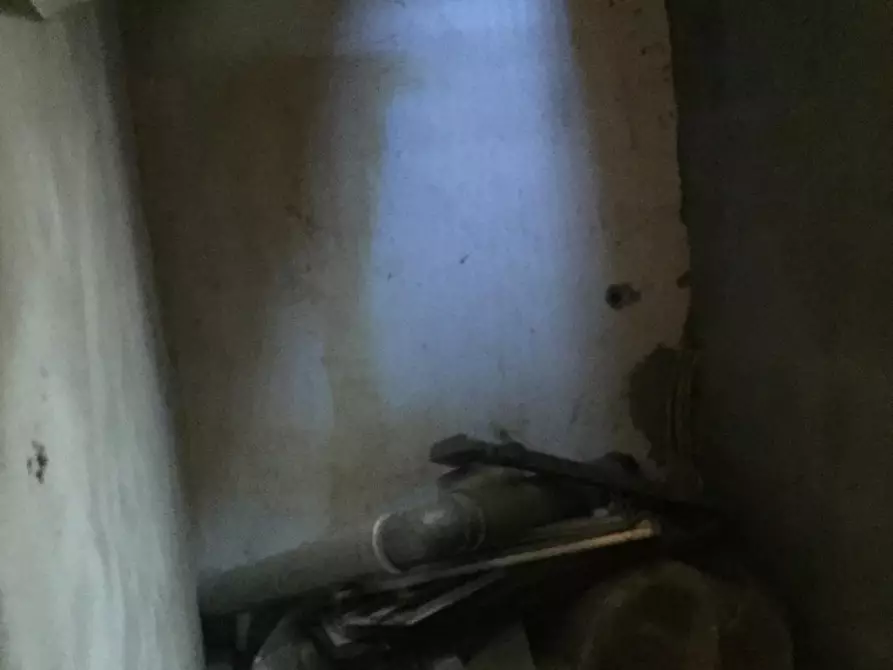 Immagine 31 di Negozio in vendita  a Valenza