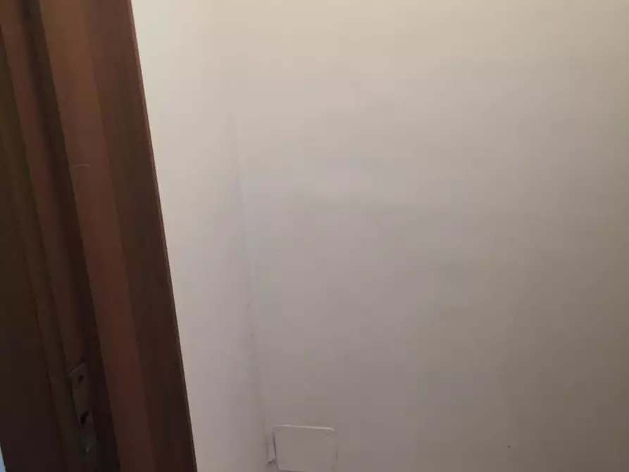 Immagine 24 di Negozio in vendita  a Valenza