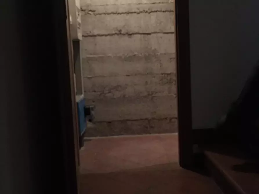 Immagine 27 di Negozio in vendita  a Valenza