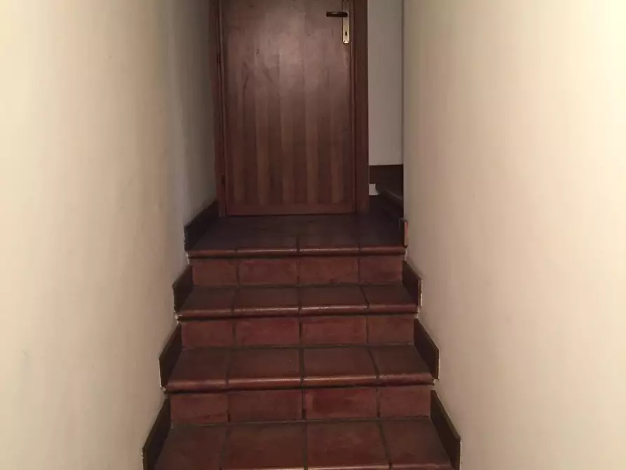 Immagine 25 di Negozio in vendita  a Valenza