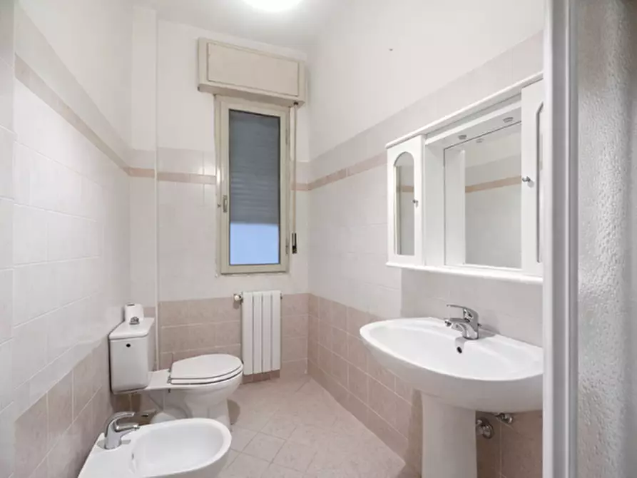 Immagine 7 di Appartamento in vendita  a Pisa