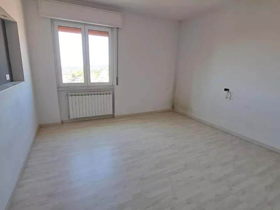 Immagine 7 di Appartamento in vendita  a Rosignano Marittimo