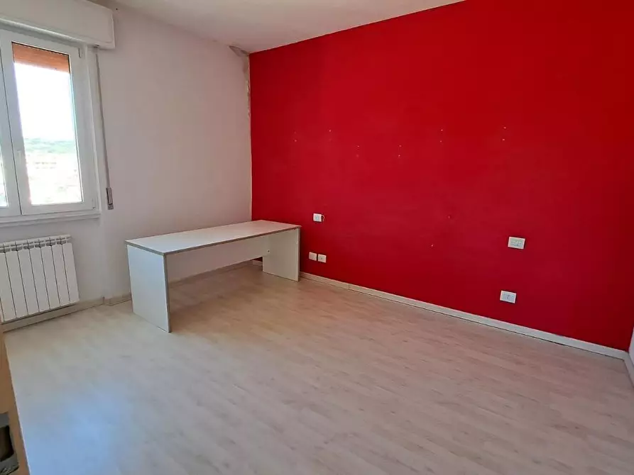 Immagine 6 di Appartamento in vendita  a Rosignano Marittimo