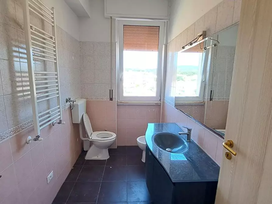 Immagine 8 di Appartamento in vendita  a Rosignano Marittimo