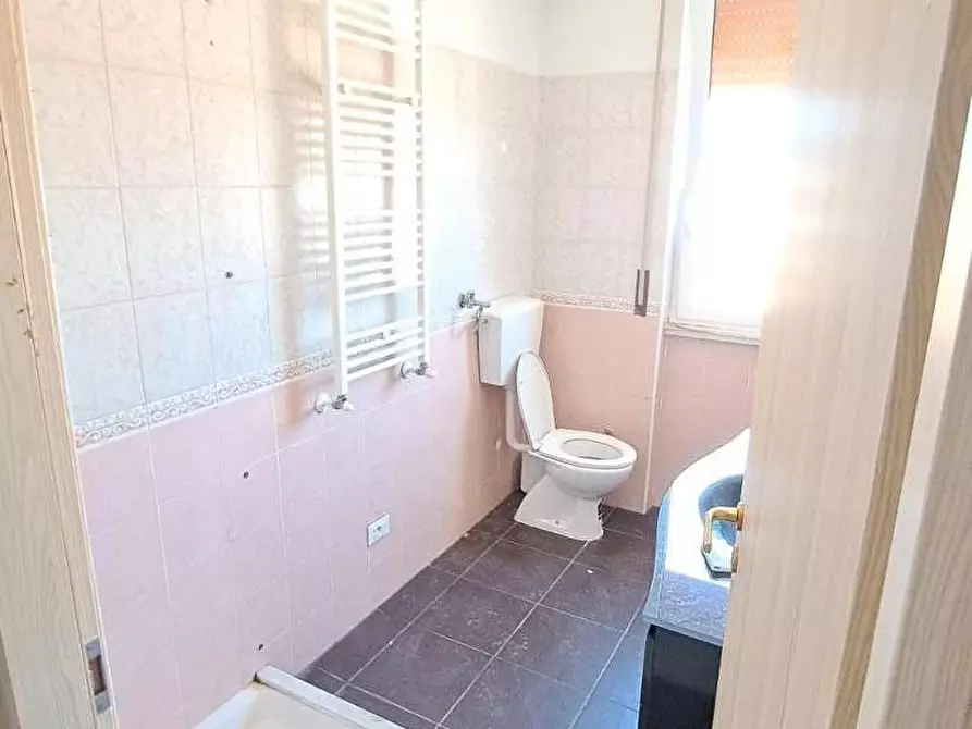 Immagine 9 di Appartamento in vendita  a Rosignano Marittimo