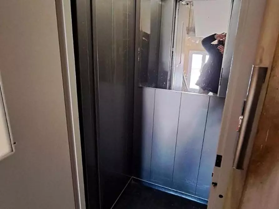 Immagine 11 di Appartamento in vendita  a Rosignano Marittimo