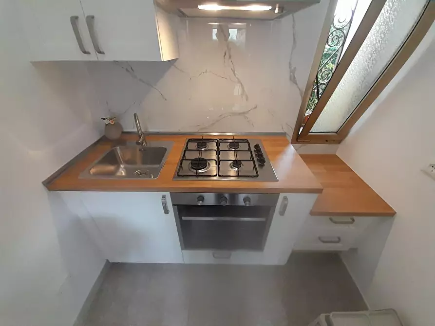 Immagine 3 di Appartamento in affitto  a Pisa