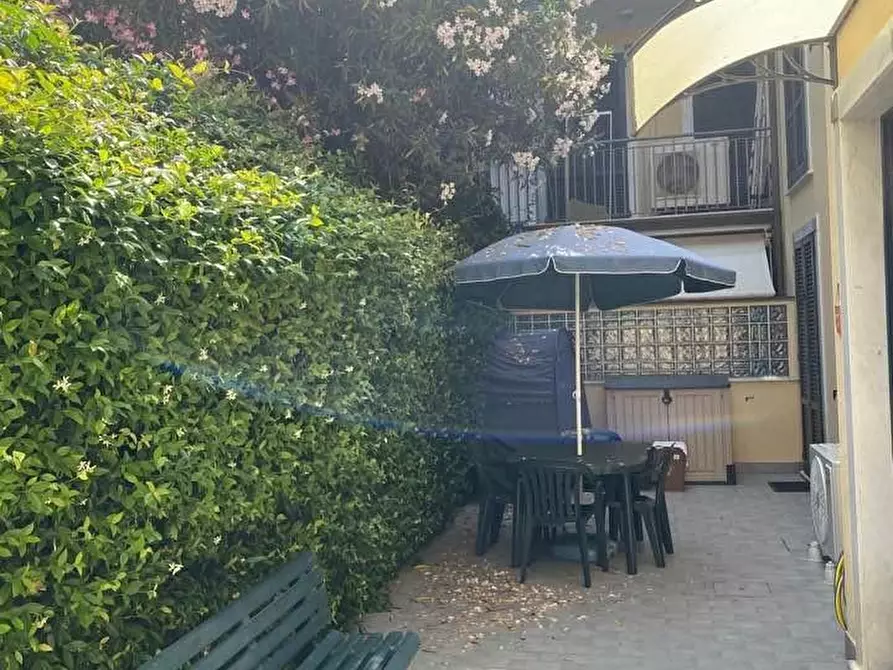 Immagine 13 di Appartamento in affitto  a Viareggio