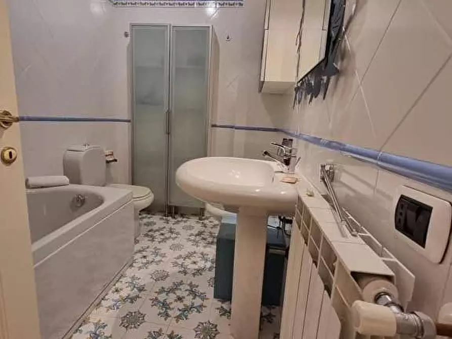 Immagine 9 di Appartamento in affitto  a Viareggio