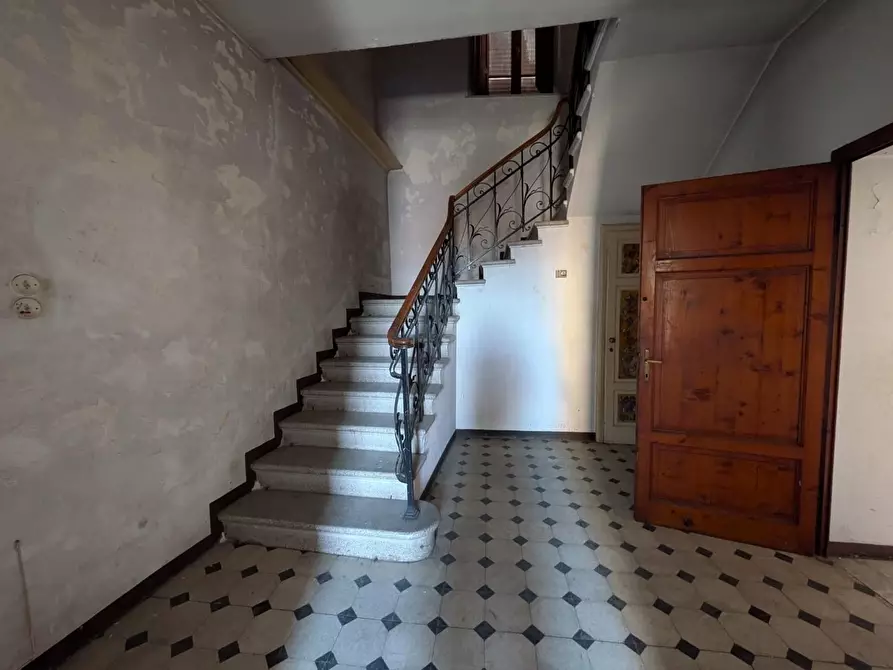 Immagine 10 di Casa semindipendente in vendita  a Barga