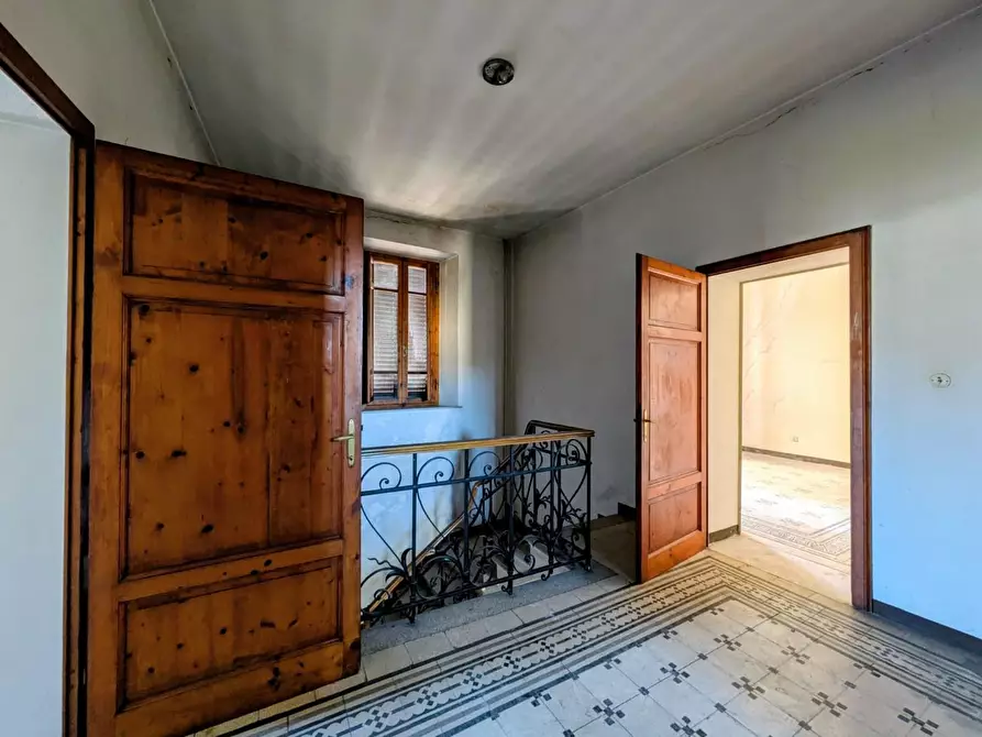 Immagine 18 di Casa semindipendente in vendita  a Barga
