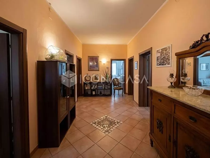 Immagine 10 di Appartamento in vendita  a Santa Maria A Monte