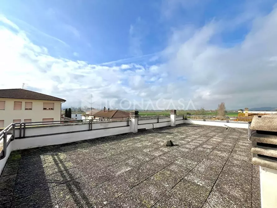 Immagine 45 di Villa in vendita  a Castelfranco Di Sotto