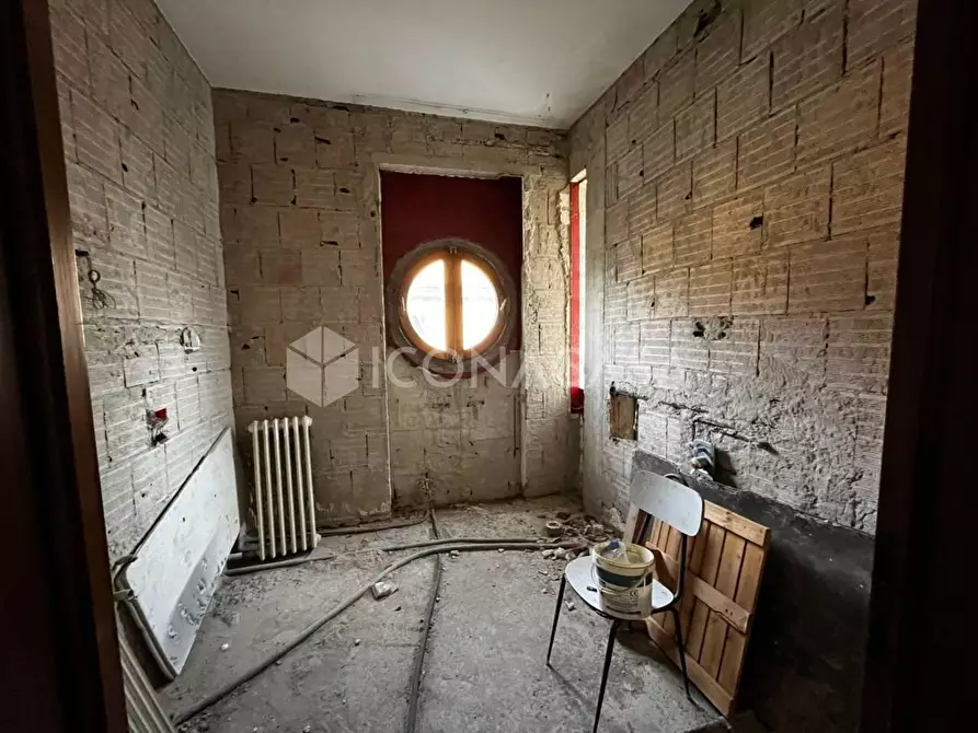 Immagine 53 di Villa in vendita  a Castelfranco Di Sotto