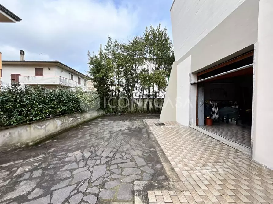 Immagine 62 di Villa in vendita  a Castelfranco Di Sotto