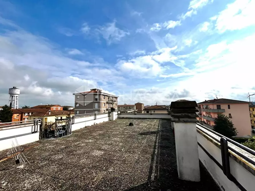 Immagine 43 di Villa in vendita  a Castelfranco Di Sotto