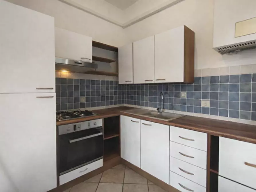 Immagine 5 di Appartamento in vendita  a Pisa