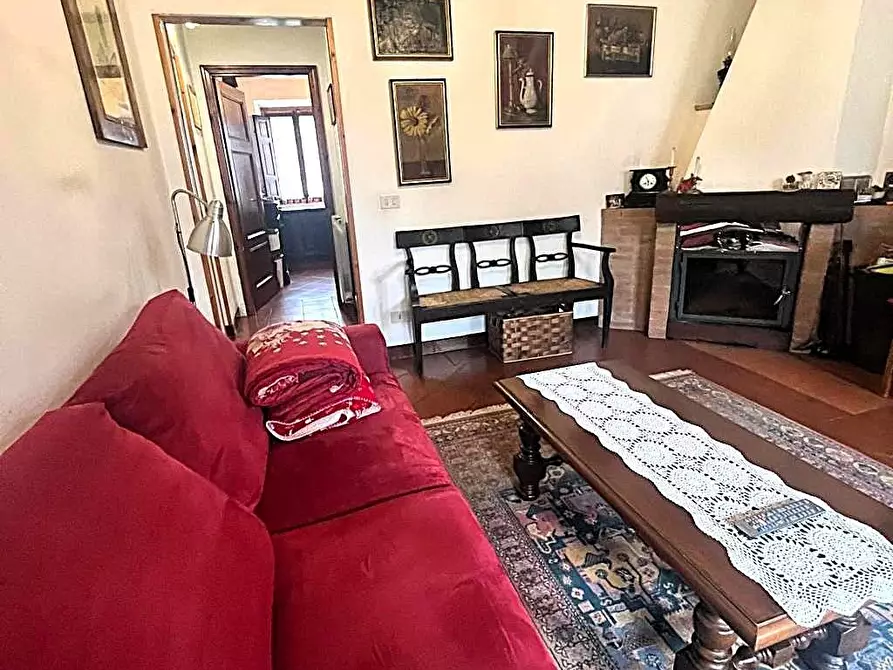 Immagine 2 di Casa indipendente in vendita  a Capannori