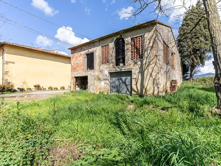 Immagine 13 di Deposito in vendita  a Vinci