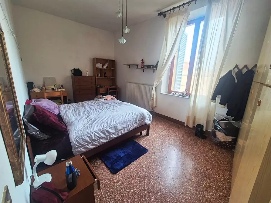 Immagine 8 di Appartamento in vendita  a Siena