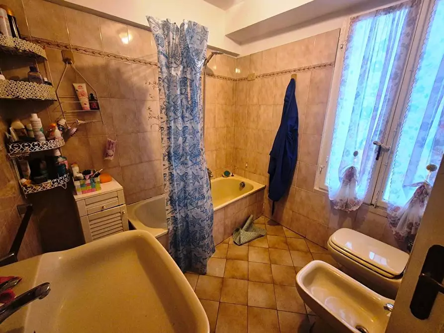 Immagine 16 di Appartamento in vendita  a Siena