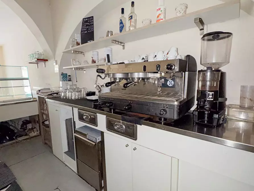 Immagine 3 di Locale commerciale in affitto  a Pisa