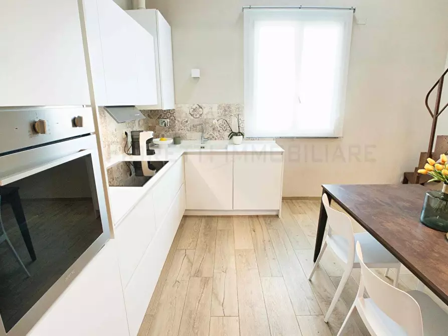 Immagine 17 di Appartamento in vendita  a Campiglia Marittima