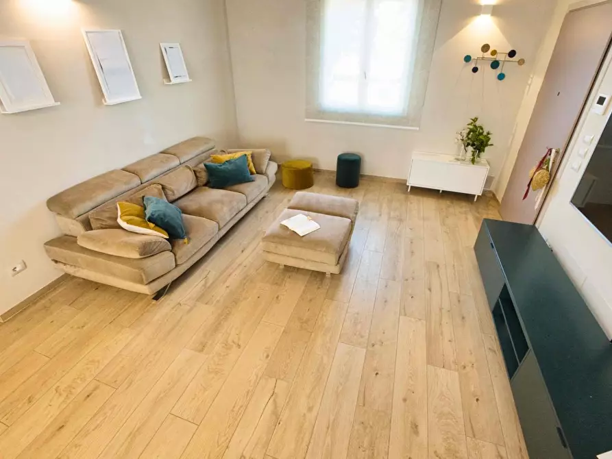 Immagine 15 di Appartamento in vendita  a Campiglia Marittima