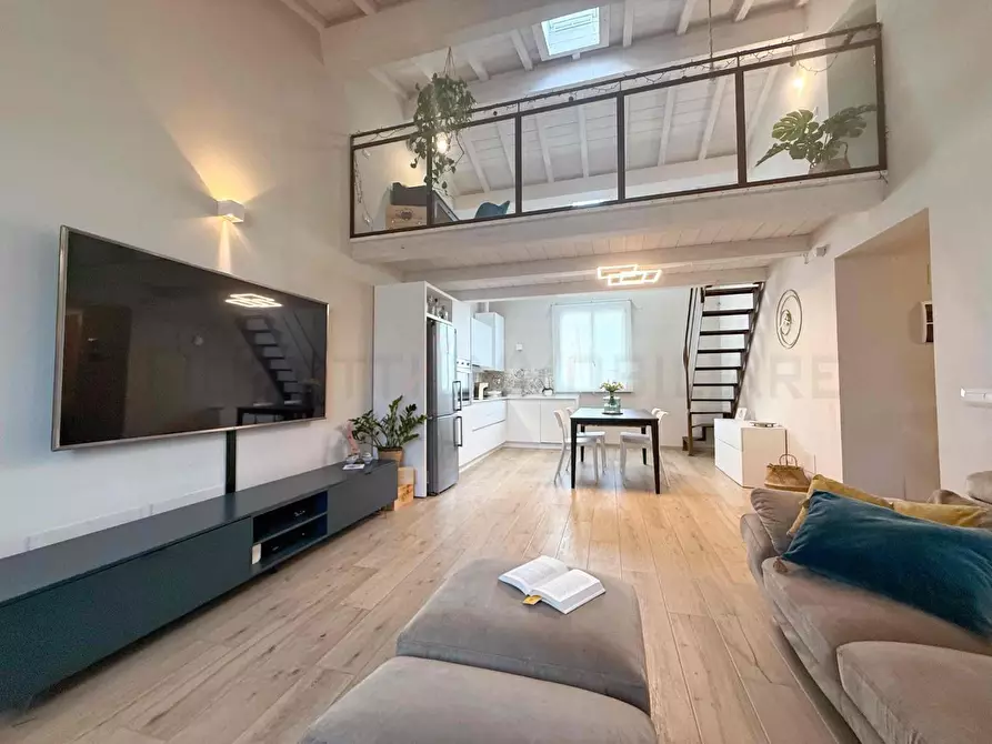 Immagine 14 di Appartamento in vendita  a Campiglia Marittima