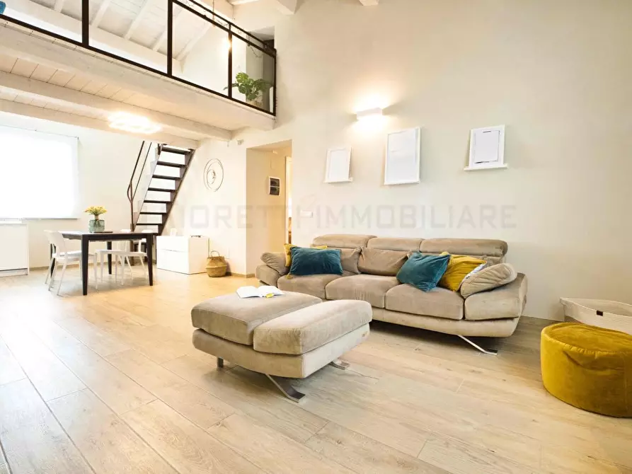 Immagine 20 di Appartamento in vendita  a Campiglia Marittima