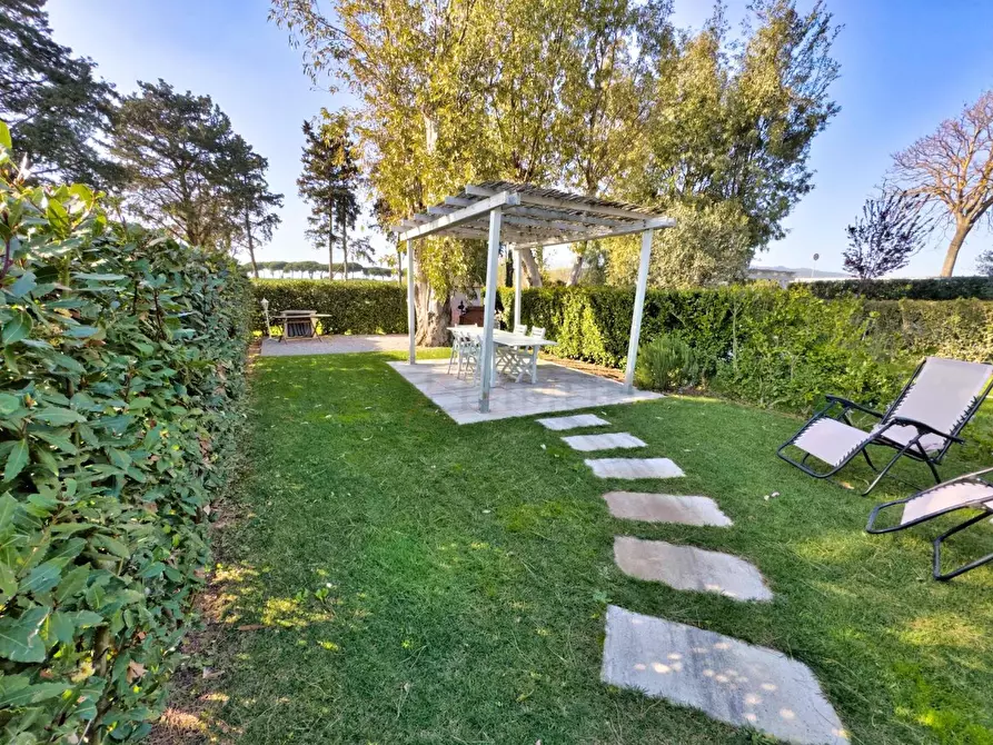 Immagine 66 di Appartamento in vendita  a Campiglia Marittima