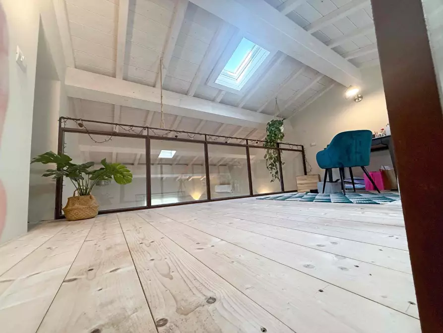 Immagine 38 di Appartamento in vendita  a Campiglia Marittima