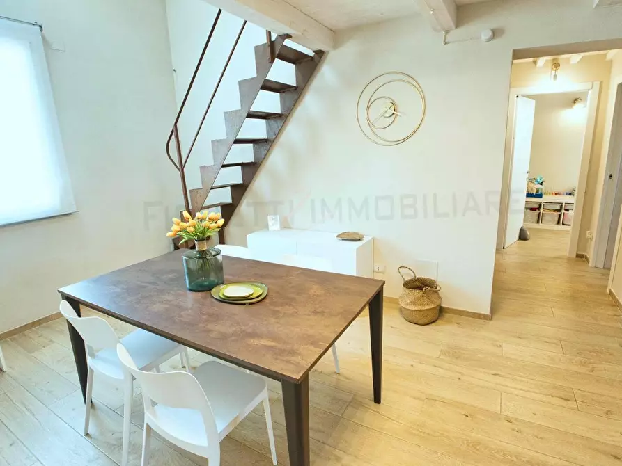 Immagine 37 di Appartamento in vendita  a Campiglia Marittima