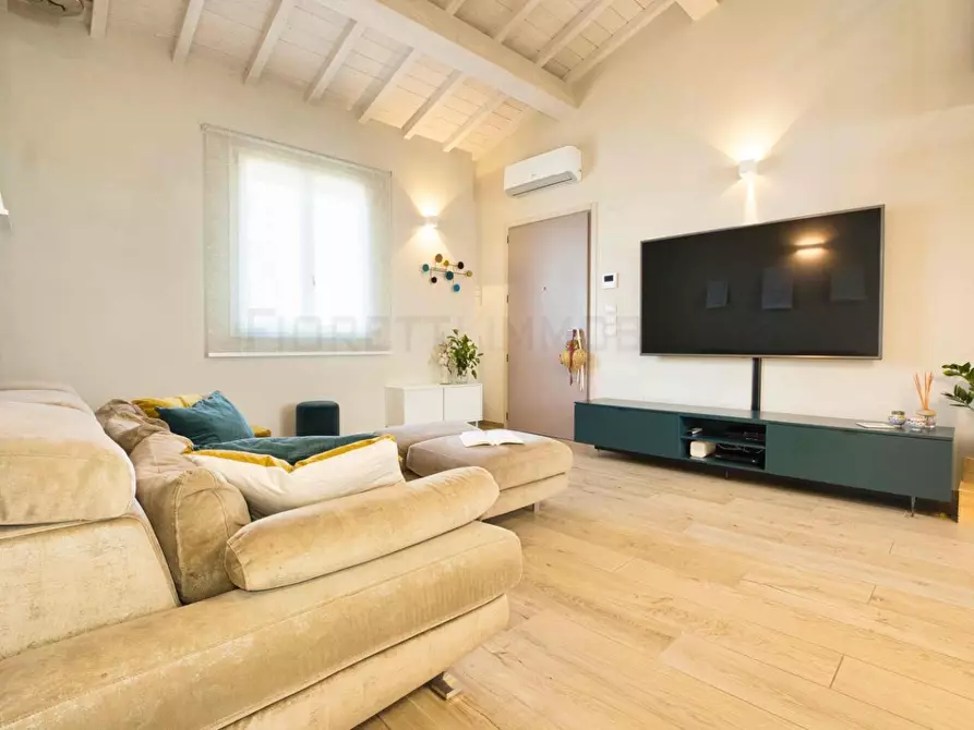 Immagine 7 di Appartamento in vendita  a Campiglia Marittima