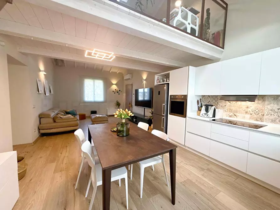 Immagine 31 di Appartamento in vendita  a Campiglia Marittima