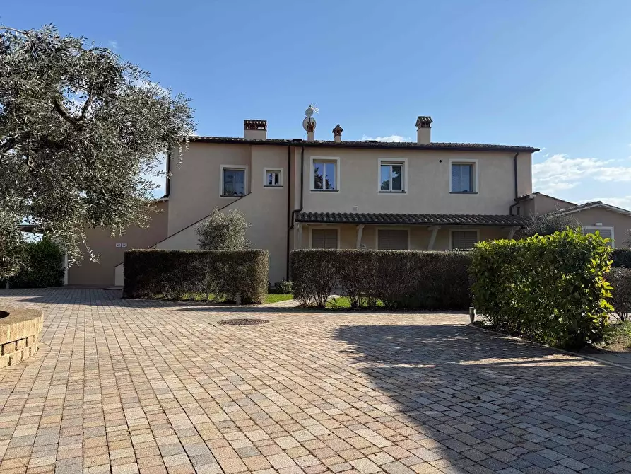 Immagine 71 di Appartamento in vendita  a Campiglia Marittima