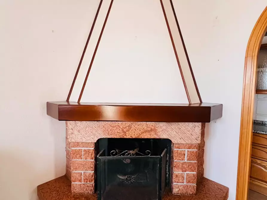 Immagine 3 di Appartamento in vendita  a Montescudaio