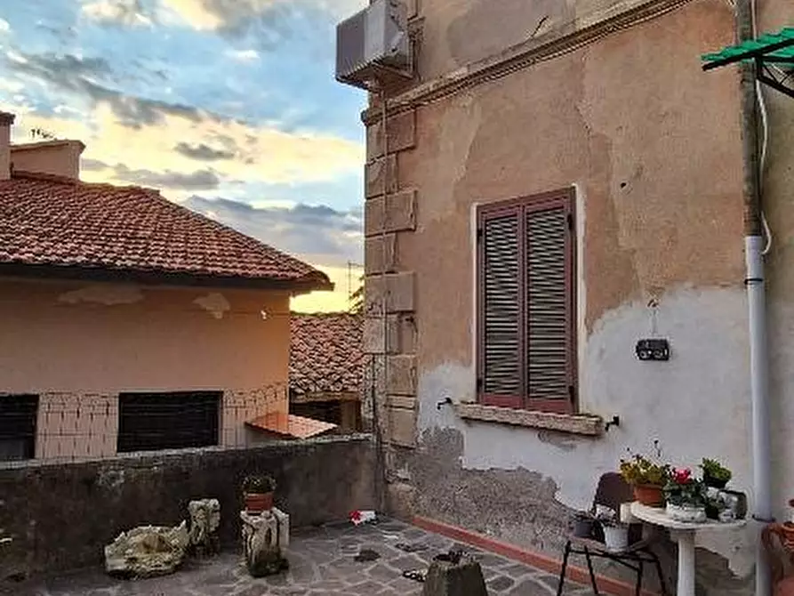 Immagine 5 di Rustico / casale in vendita  a Santa Maria A Monte