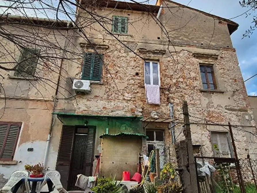 Immagine 3 di Rustico / casale in vendita  a Santa Maria A Monte