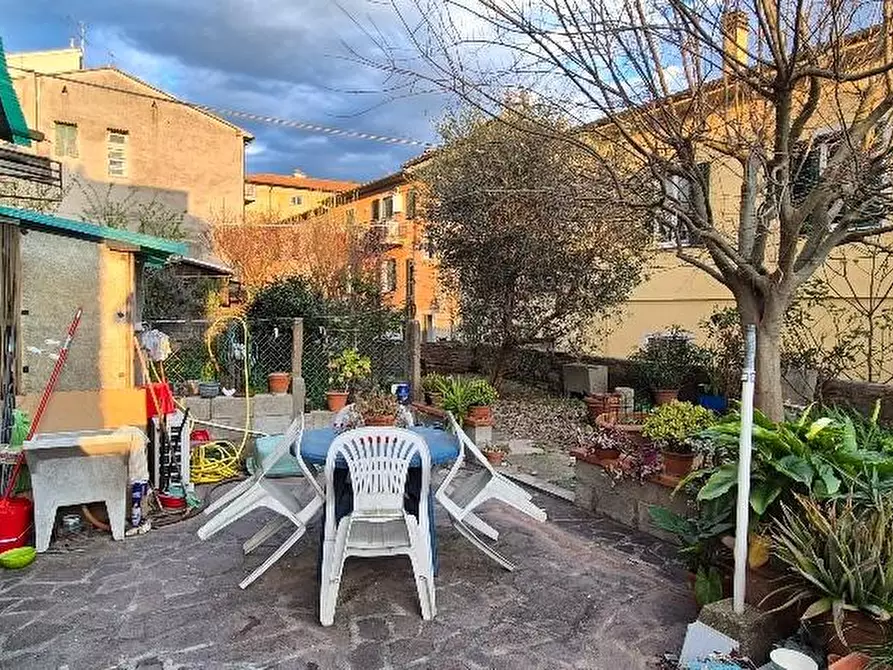 Immagine 4 di Rustico / casale in vendita  a Santa Maria A Monte