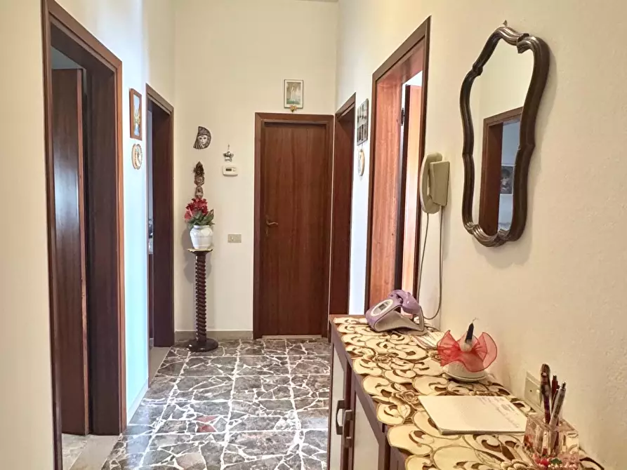 Immagine 2 di Appartamento in vendita  a Empoli