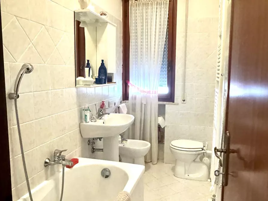 Immagine 21 di Appartamento in vendita  a Empoli