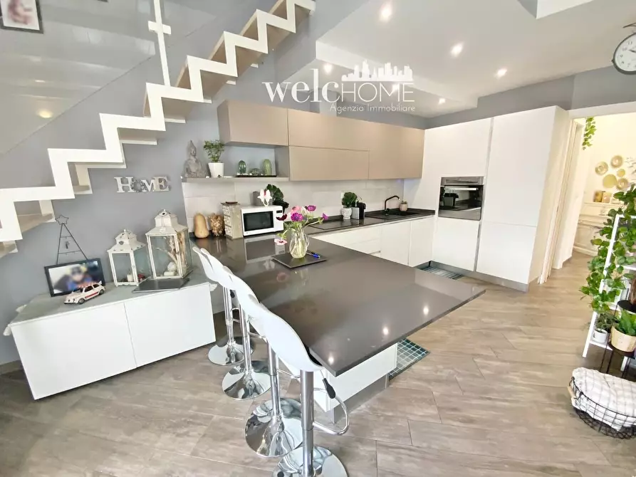 Immagine 27 di Villa in vendita  a Prato