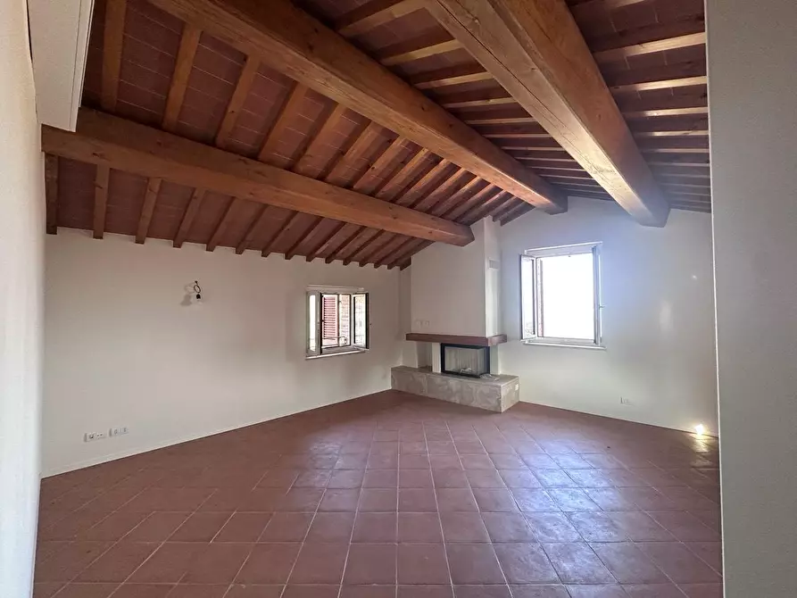 Immagine 2 di Appartamento in vendita  a Sovicille